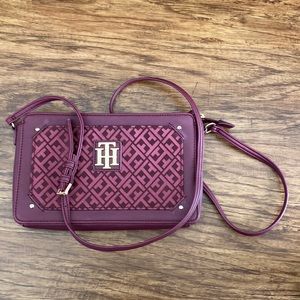 Tommy Hilfiger Cross Body purse Burgundy/Maroon